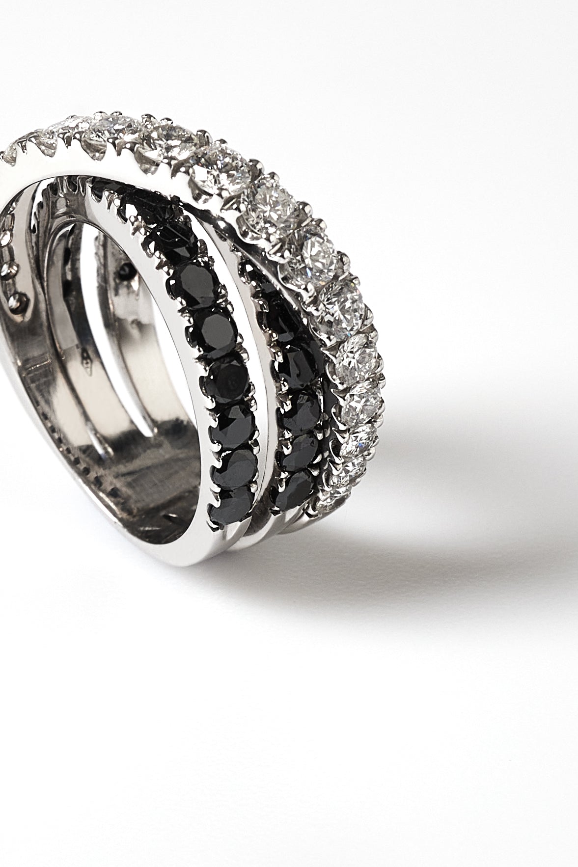 Crossover ring