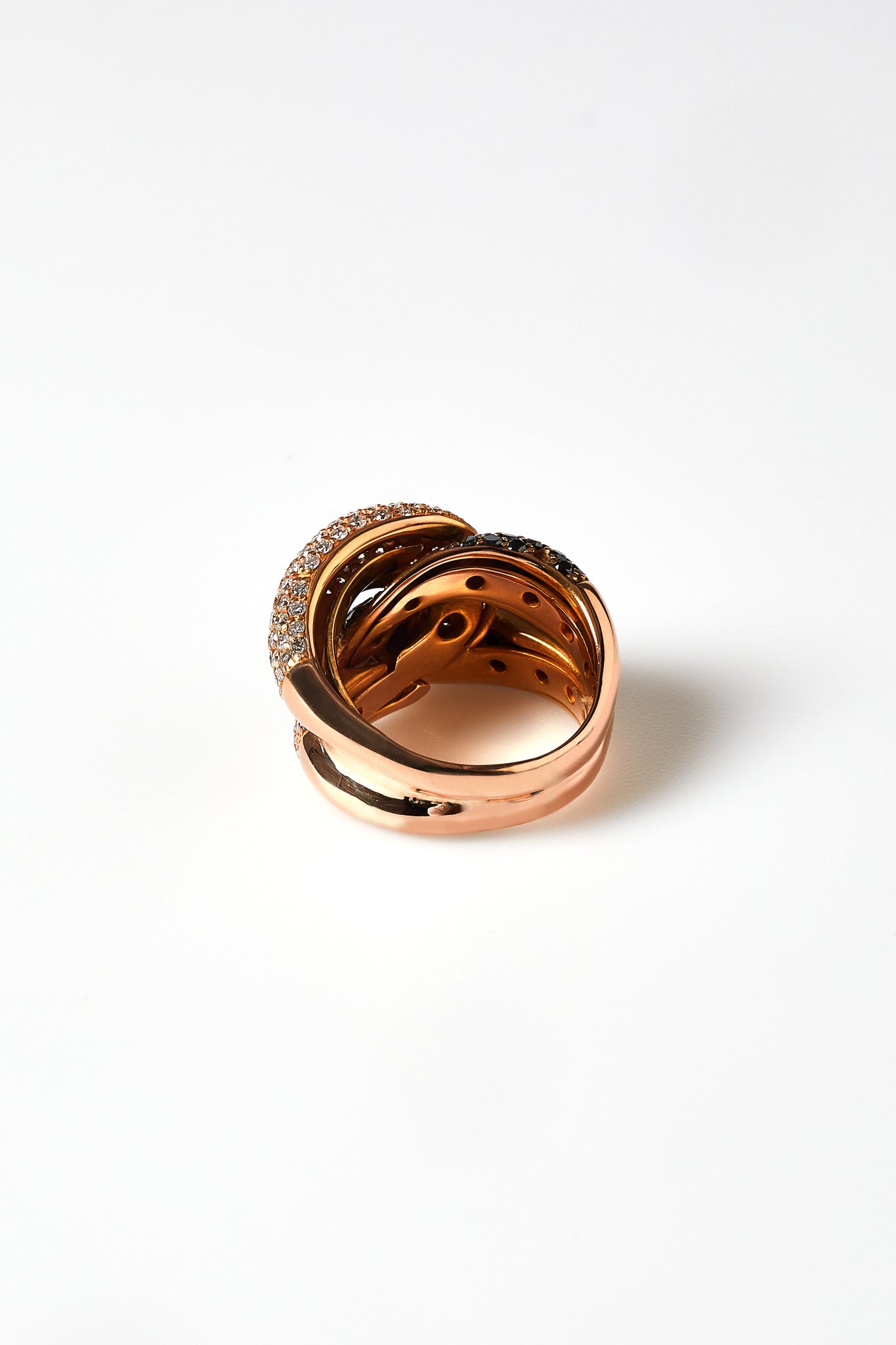 Knot ring