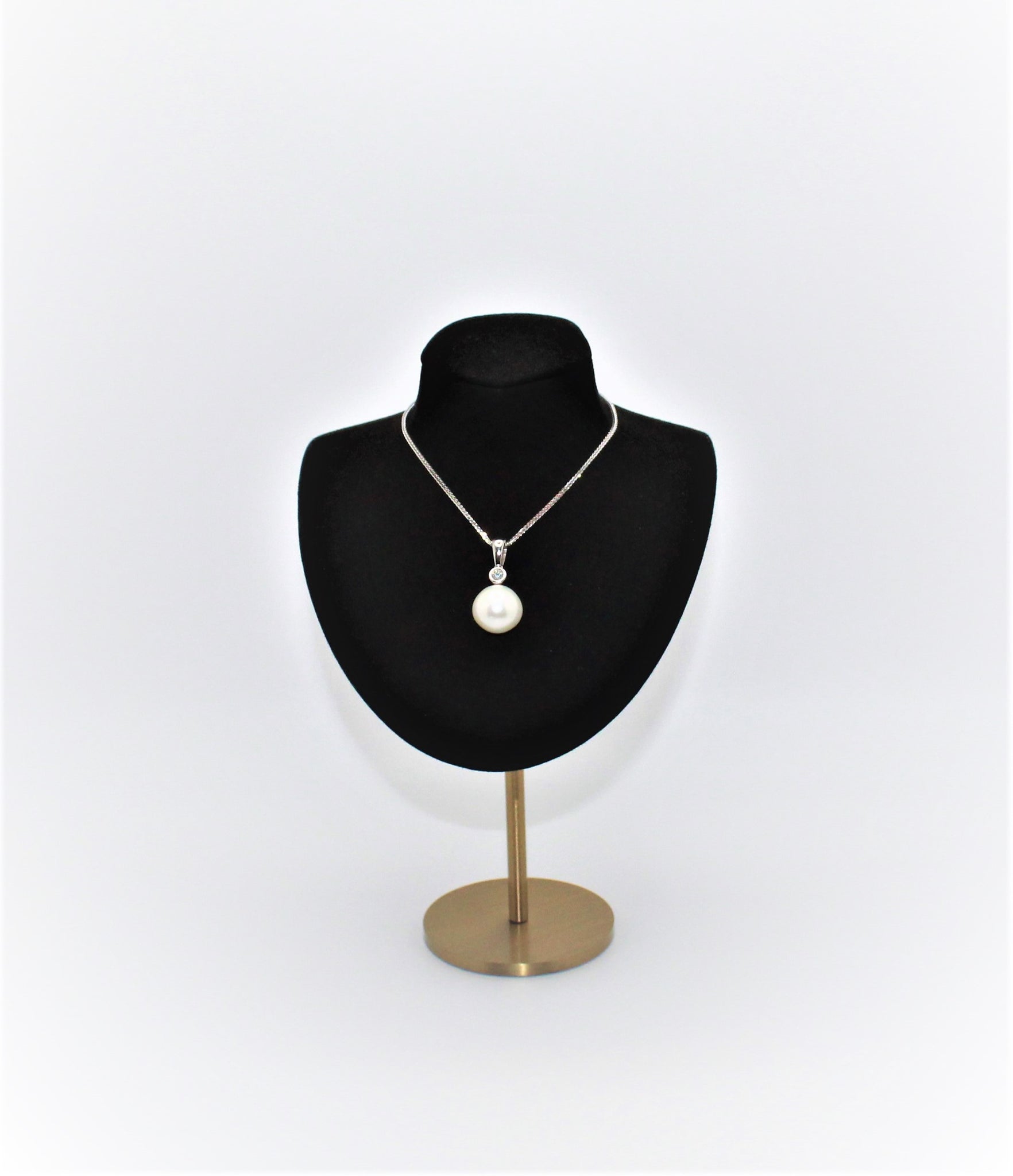 Australian Pearl pendant